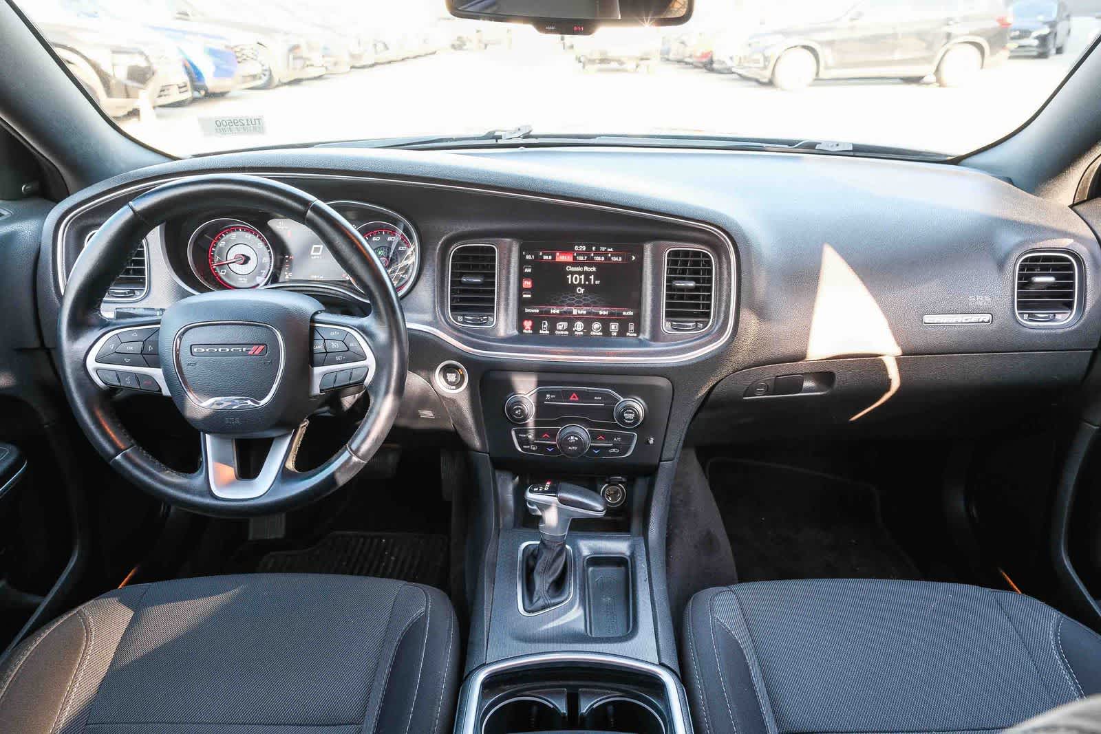 Thumbnail: 2016 Dodge Charger - 13