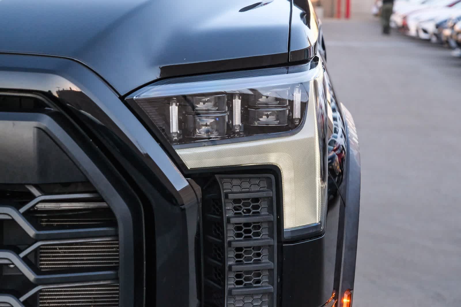 Thumbnail: 2023 Toyota Tundra - 11