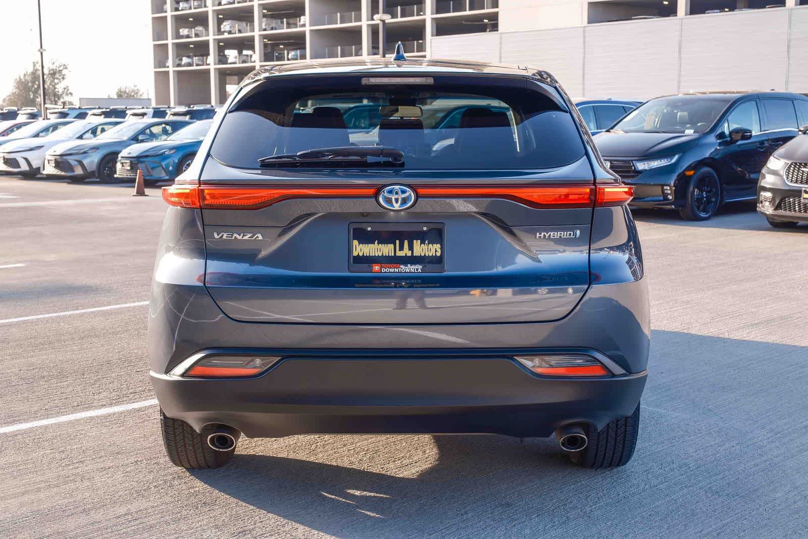 Thumbnail: 2022 Toyota Venza - 5
