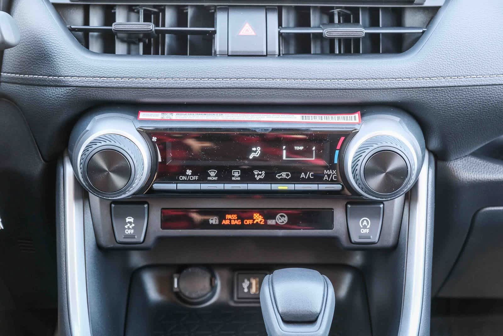 Thumbnail: 2025 Toyota RAV4 - 16