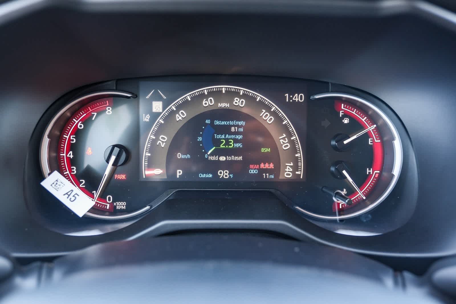 Thumbnail: 2025 Toyota RAV4 - 25