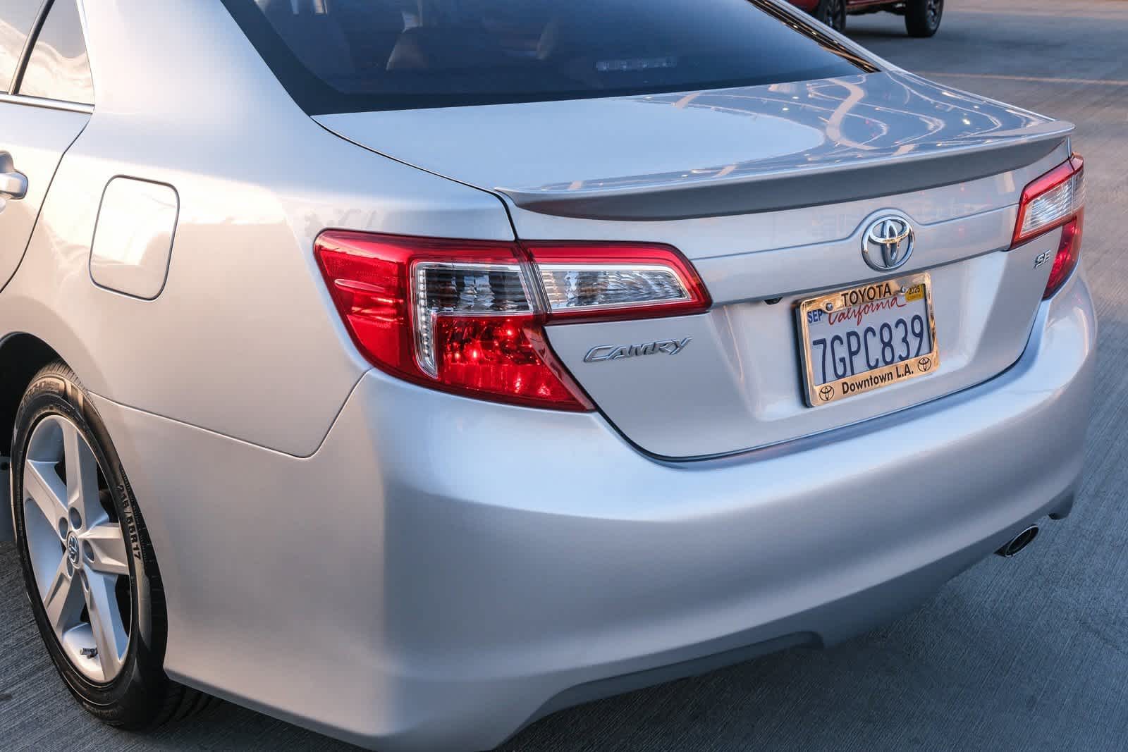 Thumbnail: 2014 Toyota Camry - 8