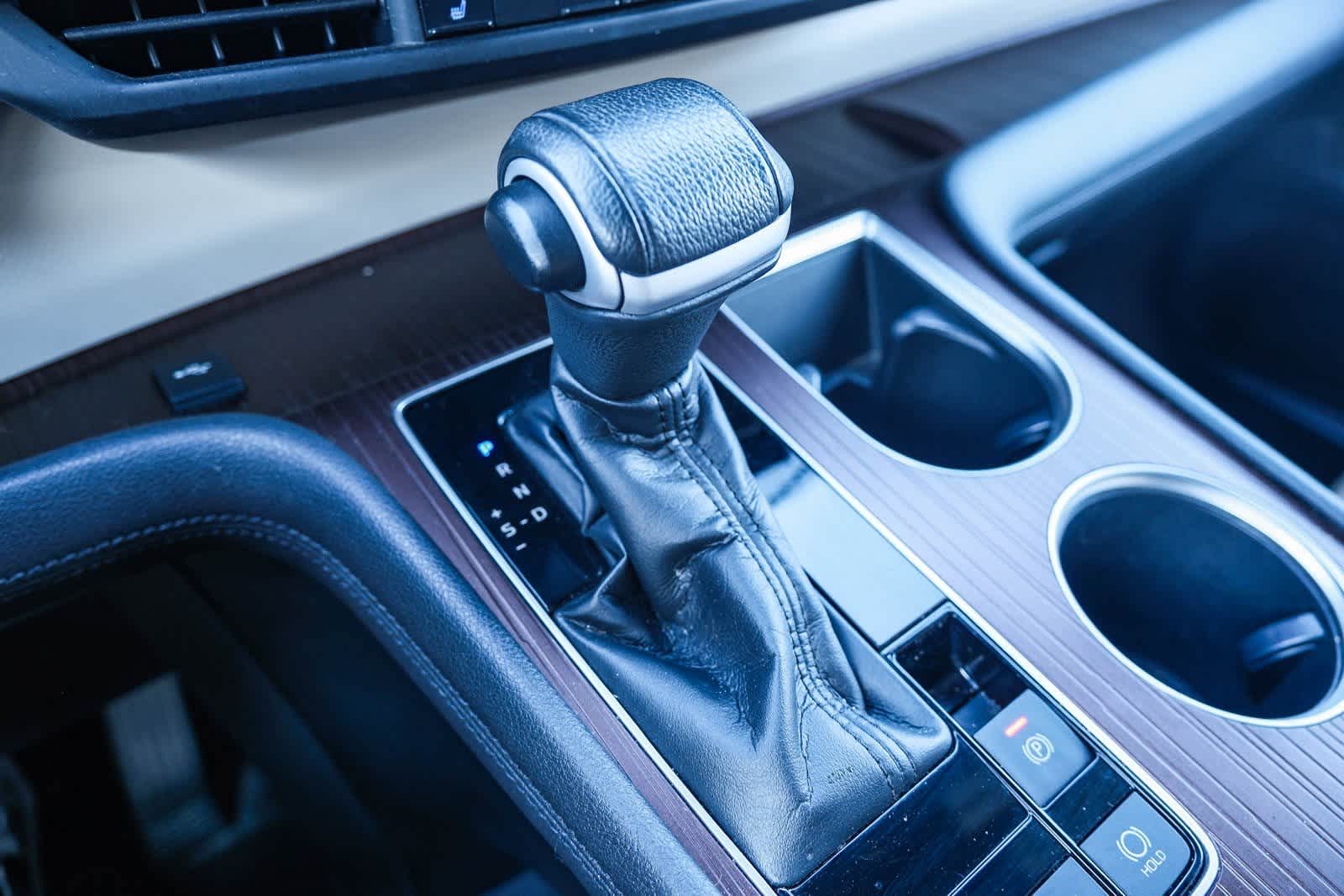 Thumbnail: 2021 Toyota Sienna - 22