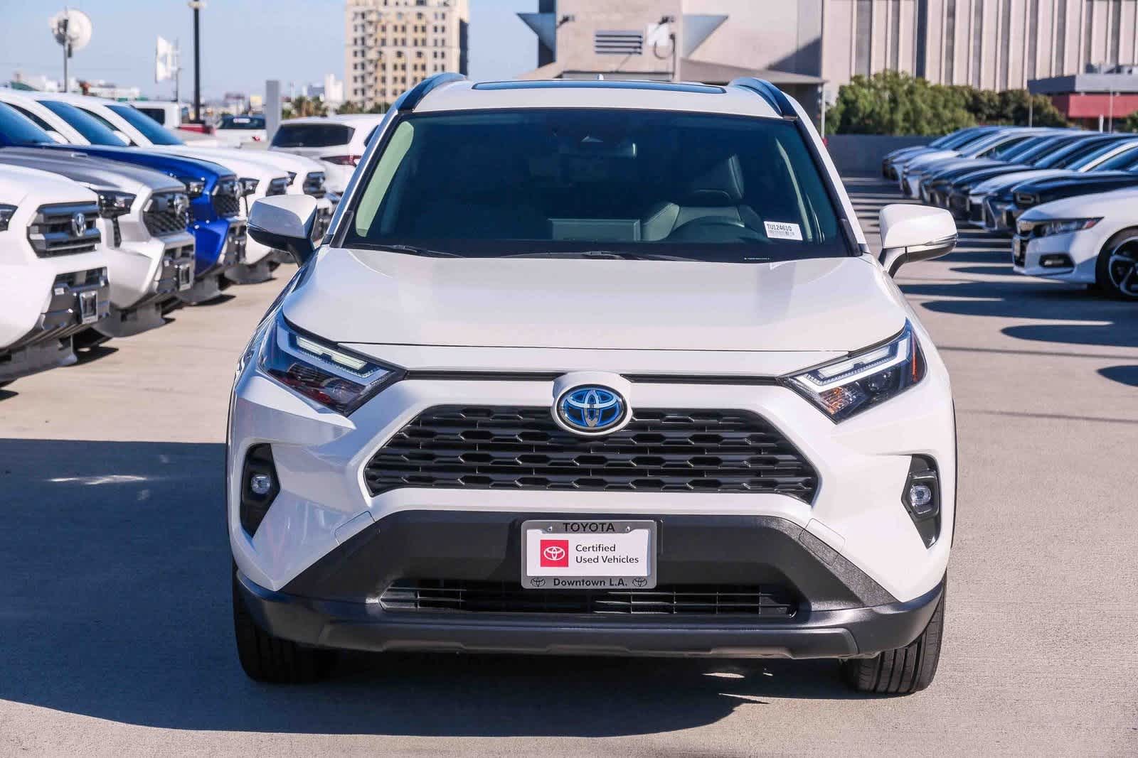 Thumbnail: 2022 Toyota RAV4 - 2