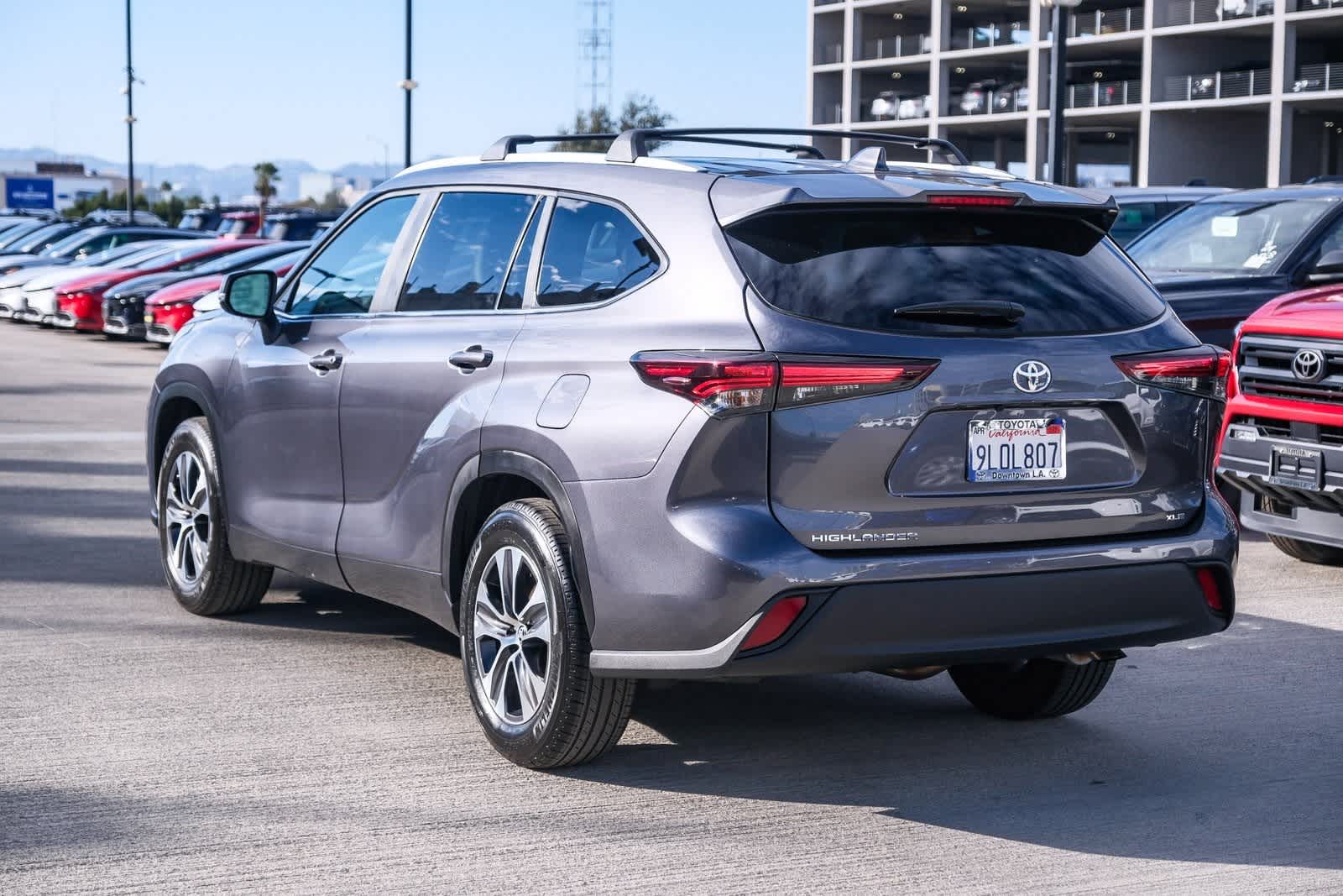 Thumbnail: 2024 Toyota Highlander - 6