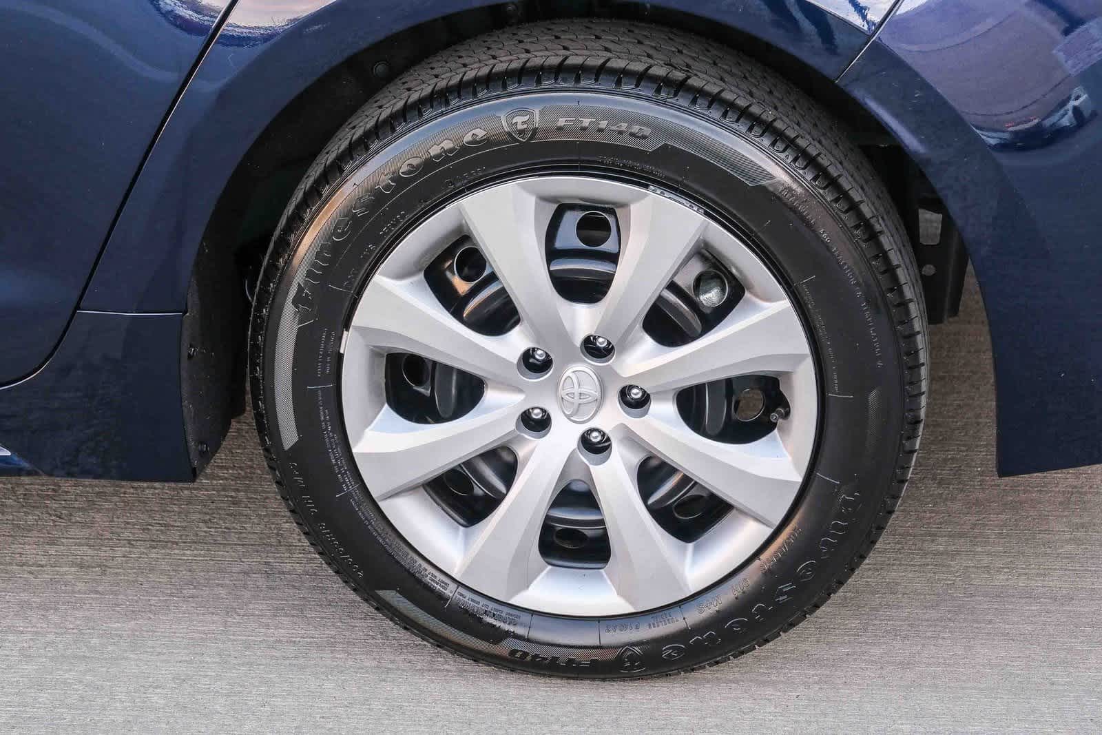 Thumbnail: 2025 Toyota Corolla - 9