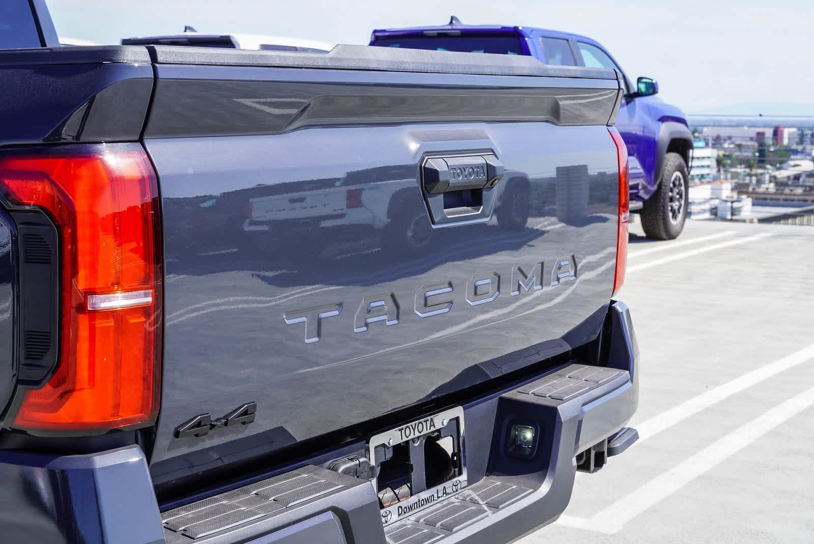 2025 Toyota Tacoma TRD Sport 8