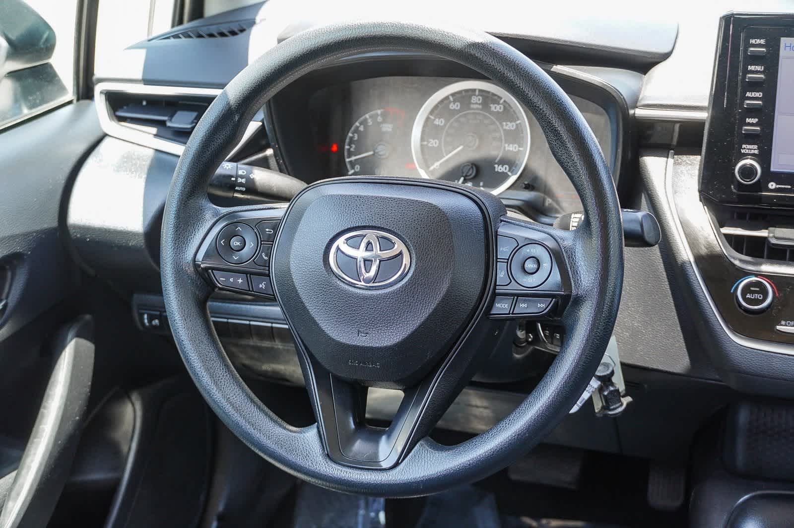 Thumbnail: 2022 Toyota Corolla - 16