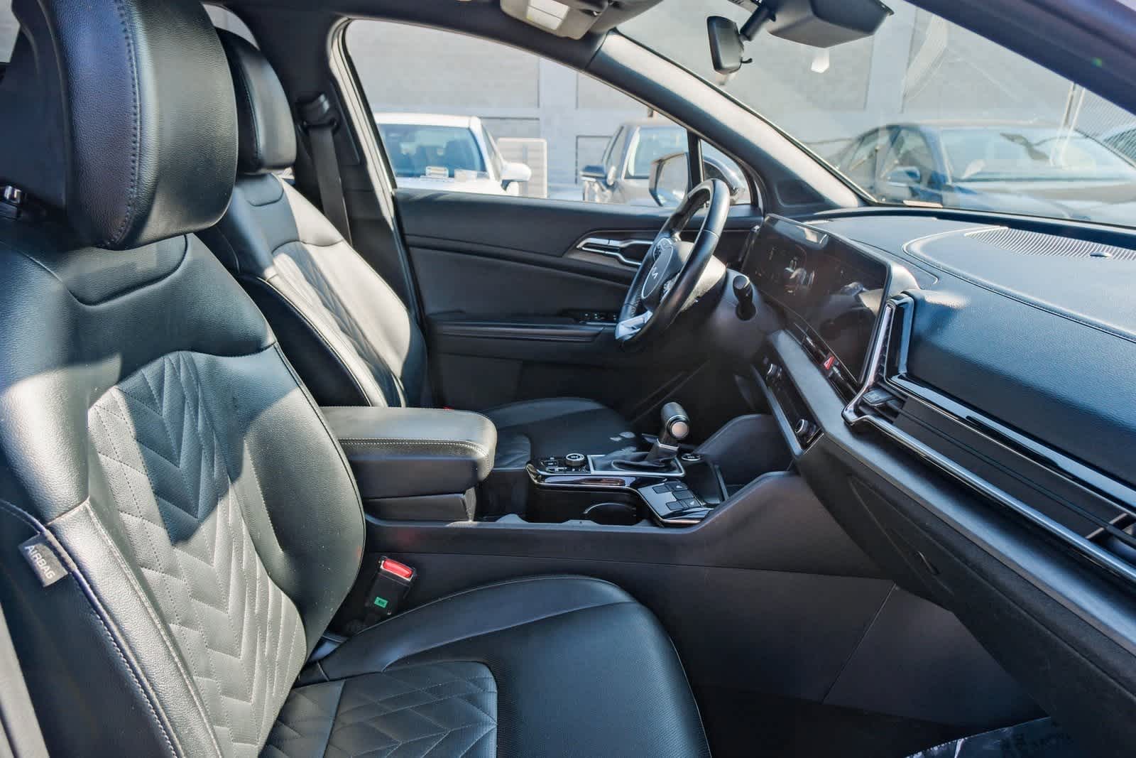 Thumbnail: 2023 Kia Sportage - 15