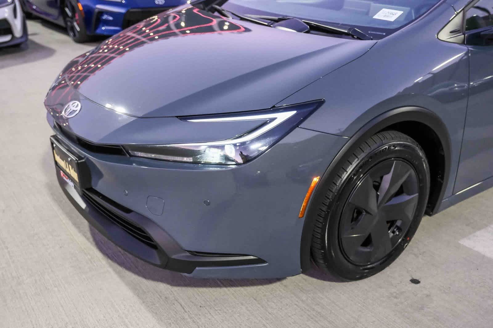 Thumbnail: 2024 Toyota Prius - 12