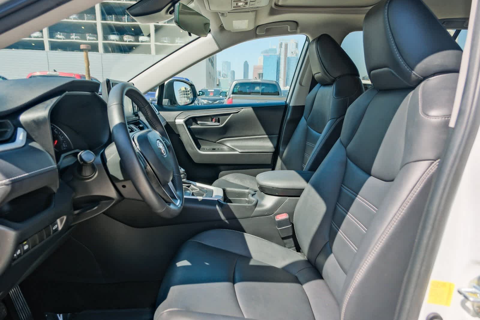 Thumbnail: 2021 Toyota RAV4 - 19