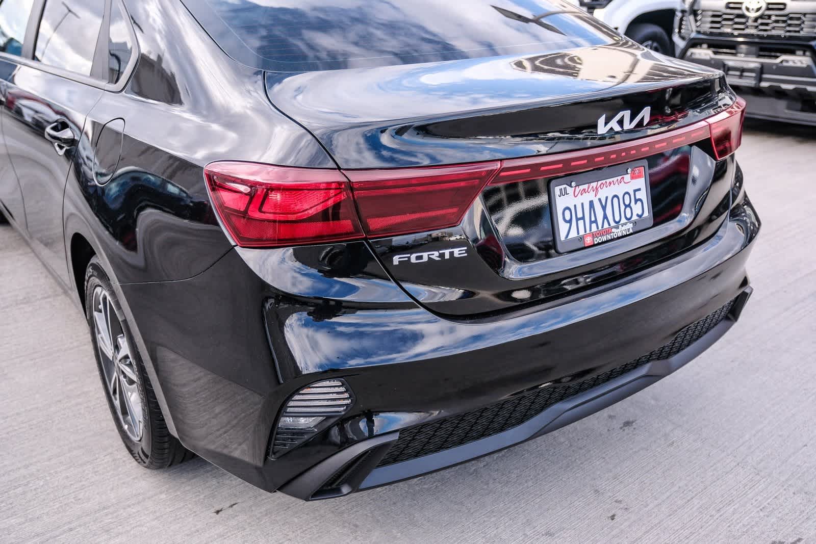 Thumbnail: 2023 Kia Forte - 8