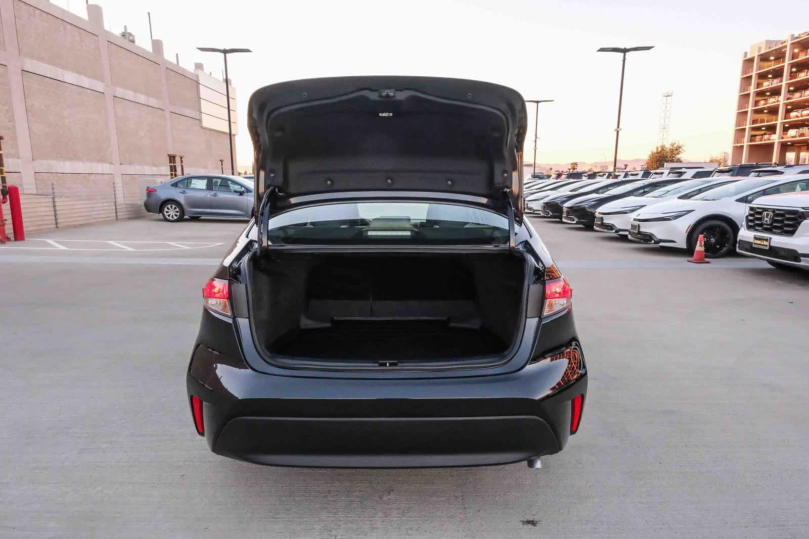 Thumbnail: 2025 Toyota Corolla - 27