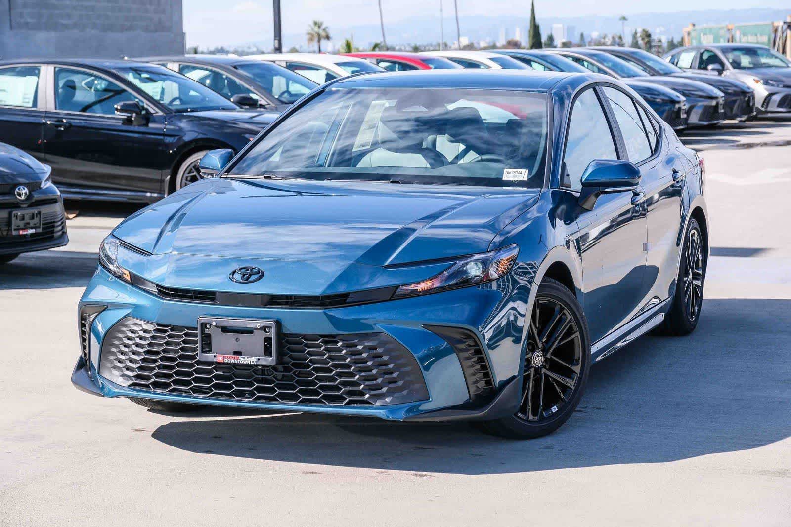 Thumbnail: 2026 Toyota Camry - 1