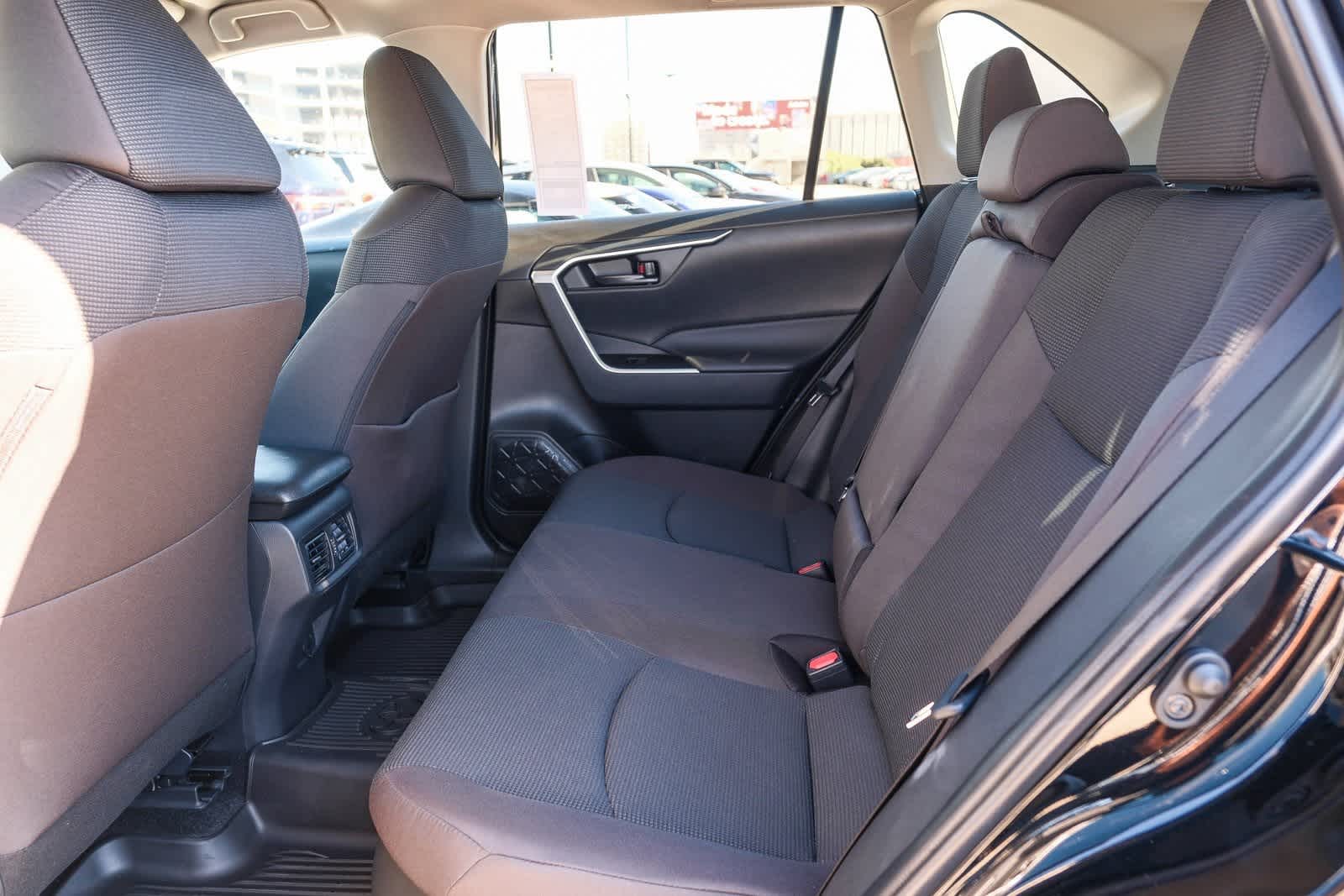 Thumbnail: 2025 Toyota RAV4 - 19