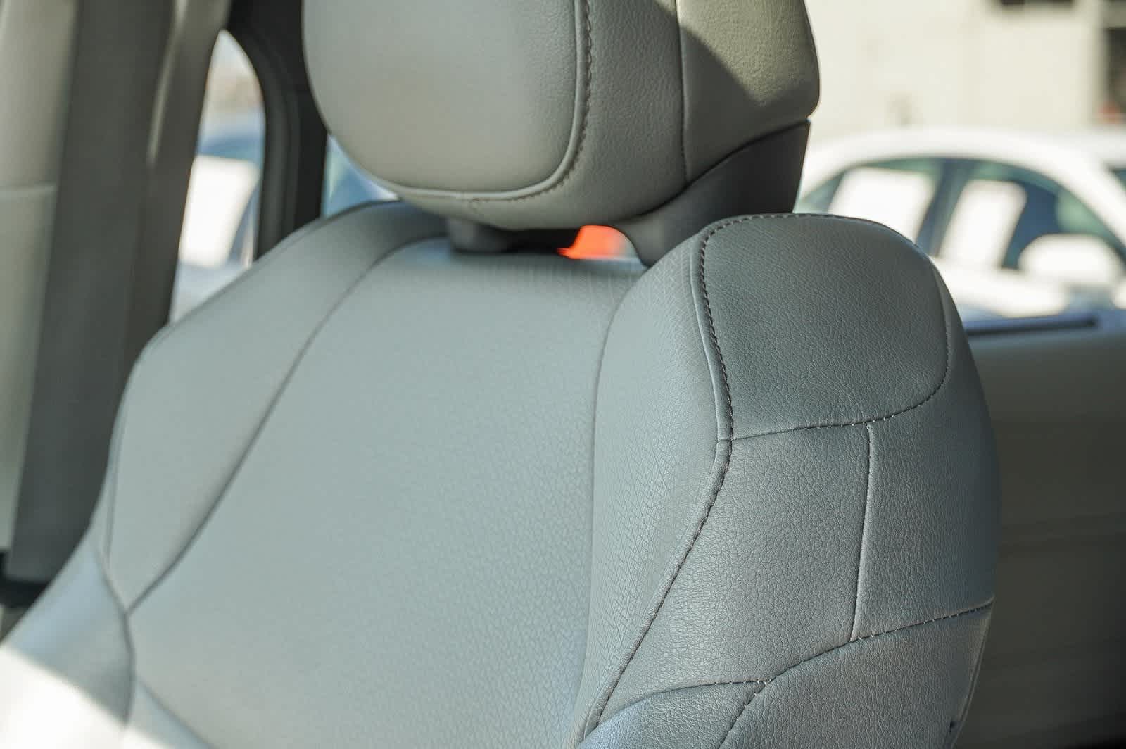 2023 Toyota Sienna XLE 23