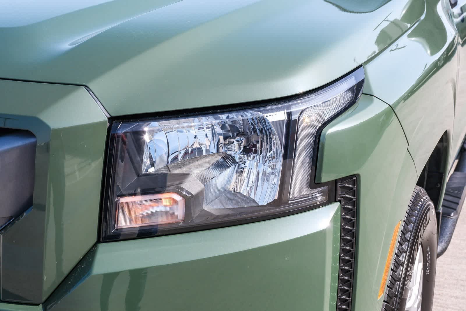 Thumbnail: 2023 Nissan Frontier - 11