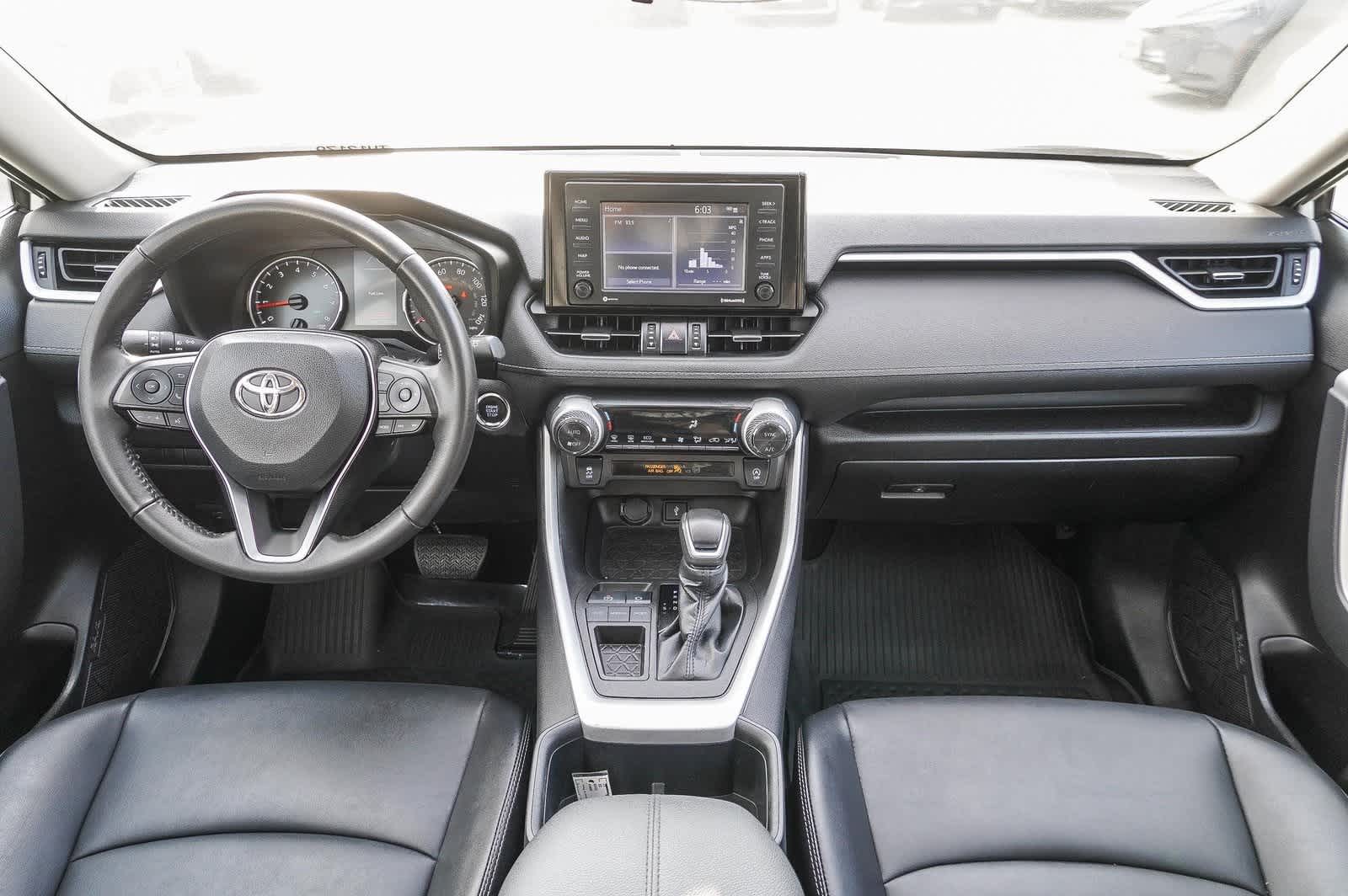2022 Toyota RAV4 XLE Premium 13