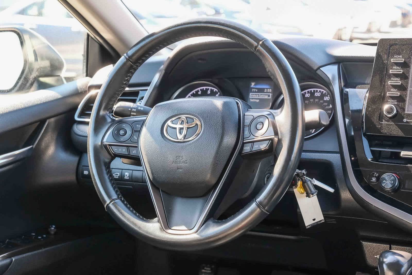 Thumbnail: 2023 Toyota Camry - 17