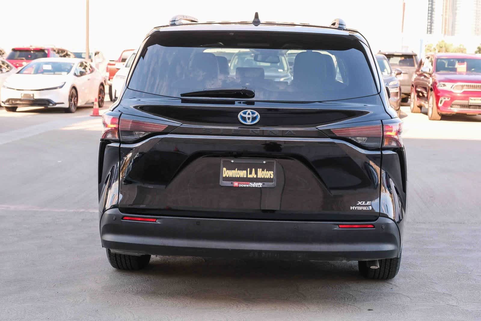 Thumbnail: 2024 Toyota Sienna - 5