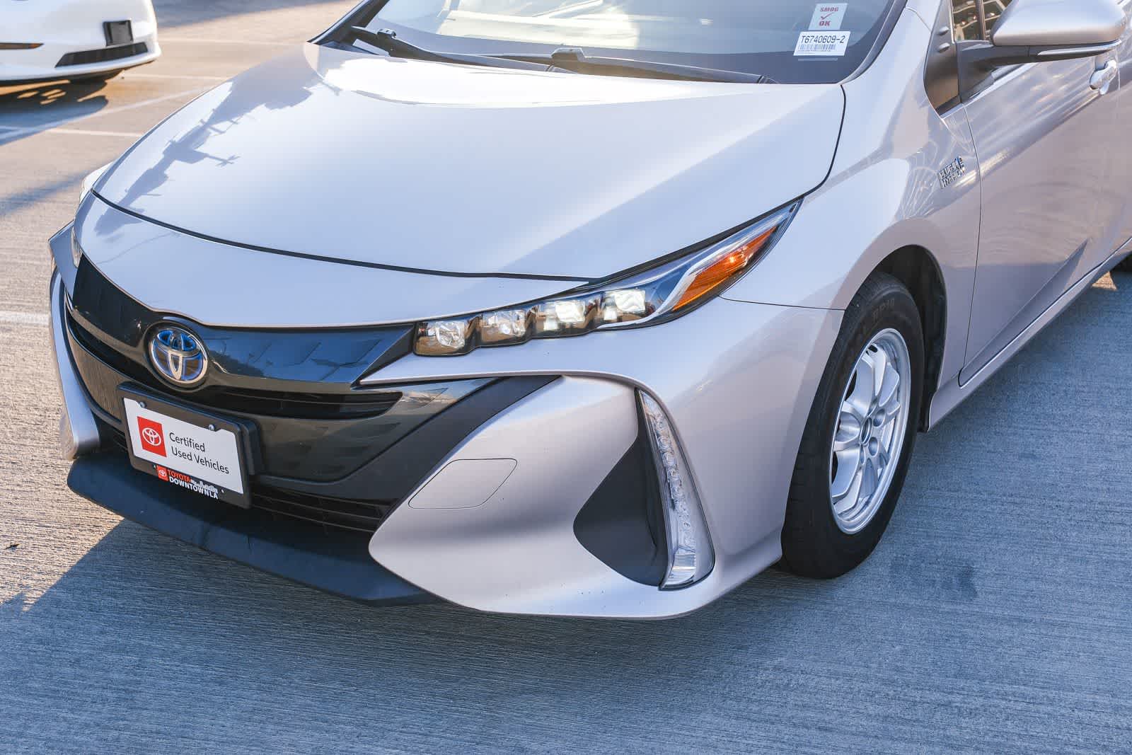 Thumbnail: 2022 Toyota Prius Prime - 11