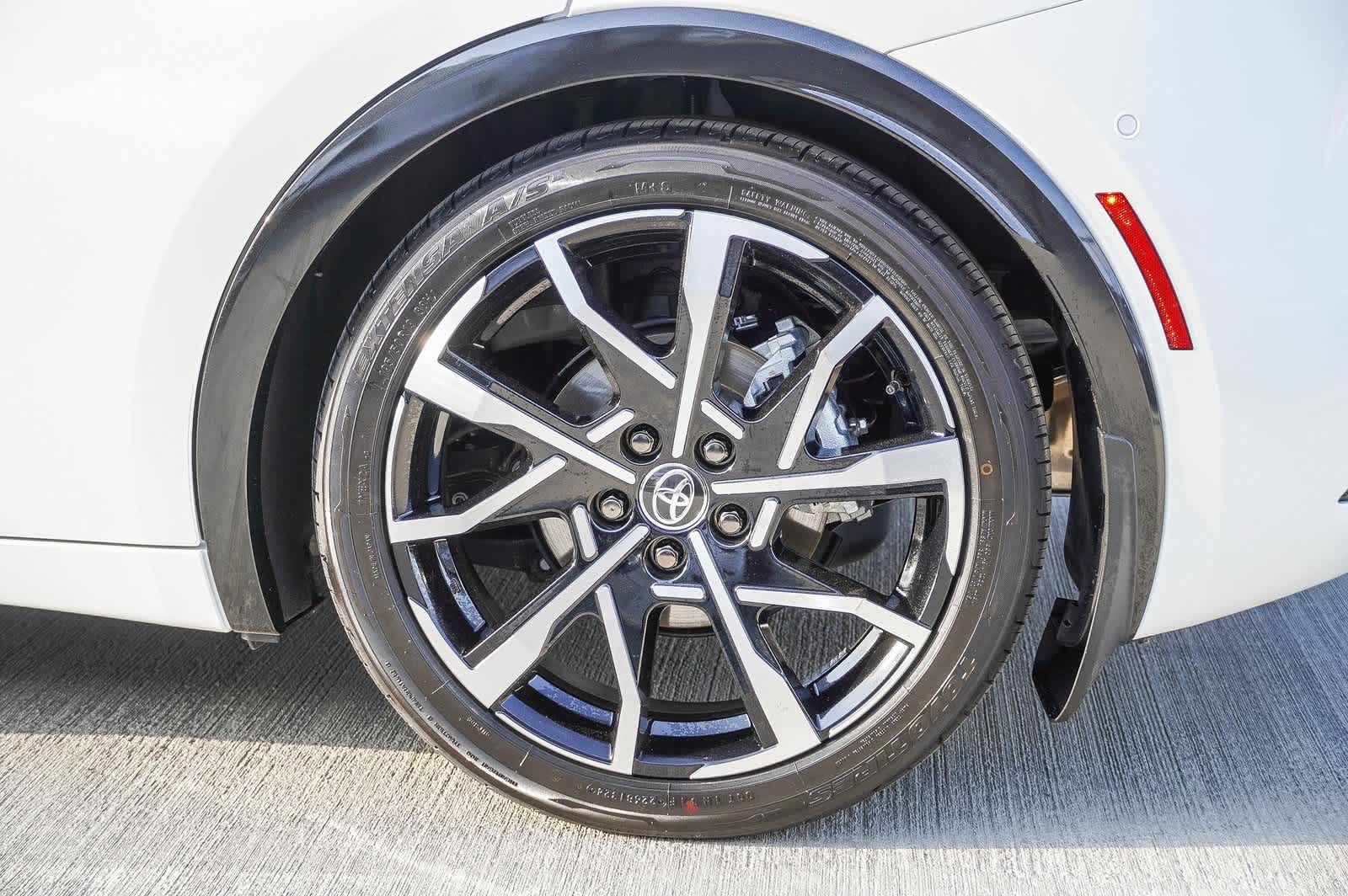 2024 Toyota Prius Prime Premium 9