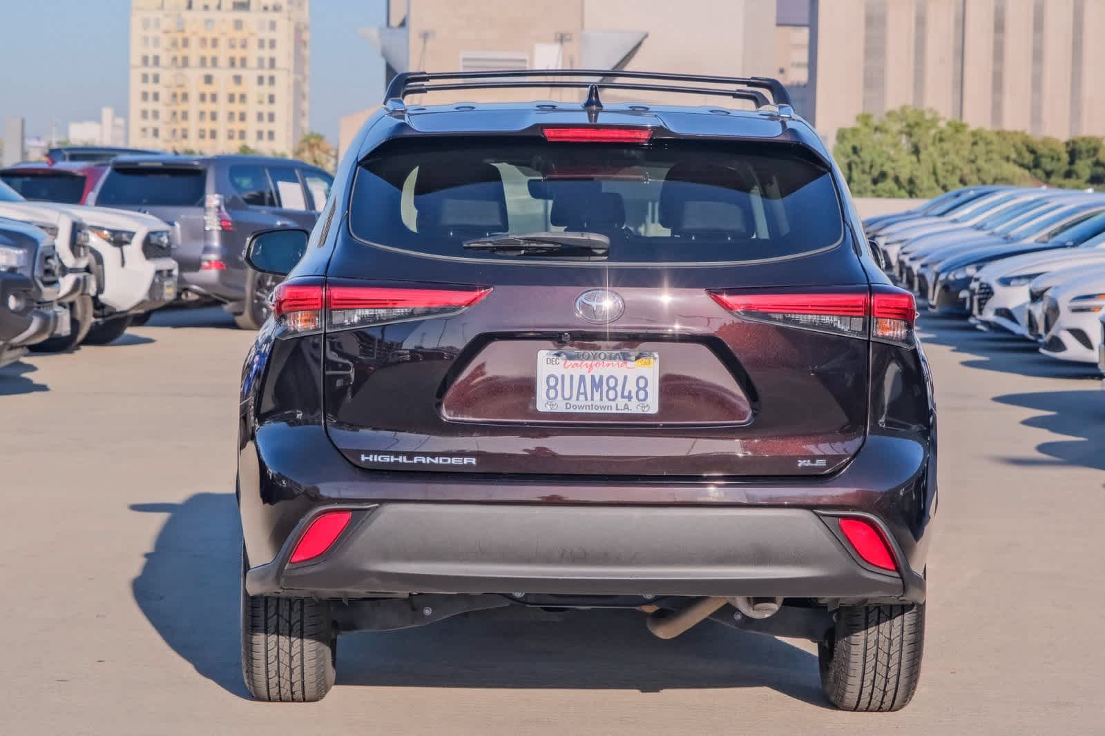 Thumbnail: 2021 Toyota Highlander - 11