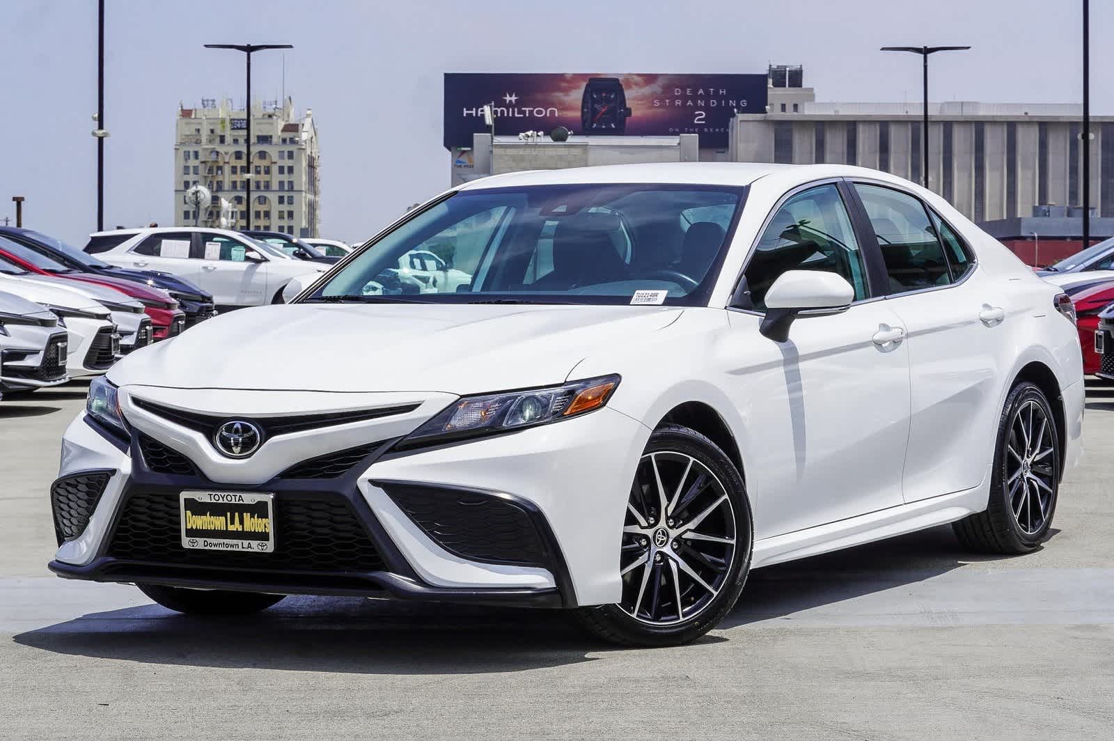2022 Toyota Camry SE -
                  Los Angeles, CA