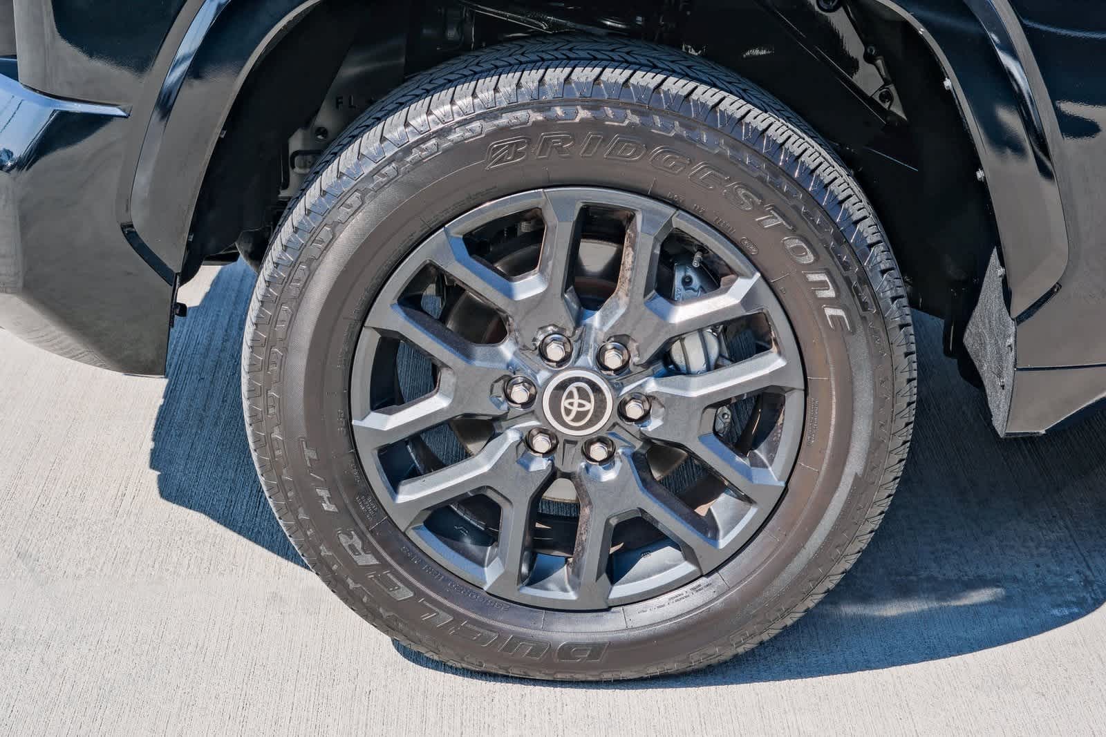 Thumbnail: 2022 Toyota Tundra - 9