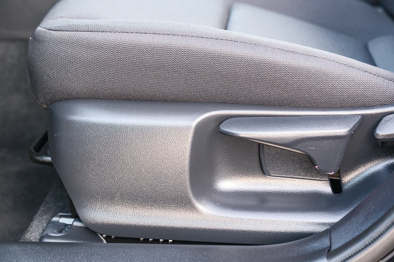 Thumbnail: 2025 Toyota Corolla - 24