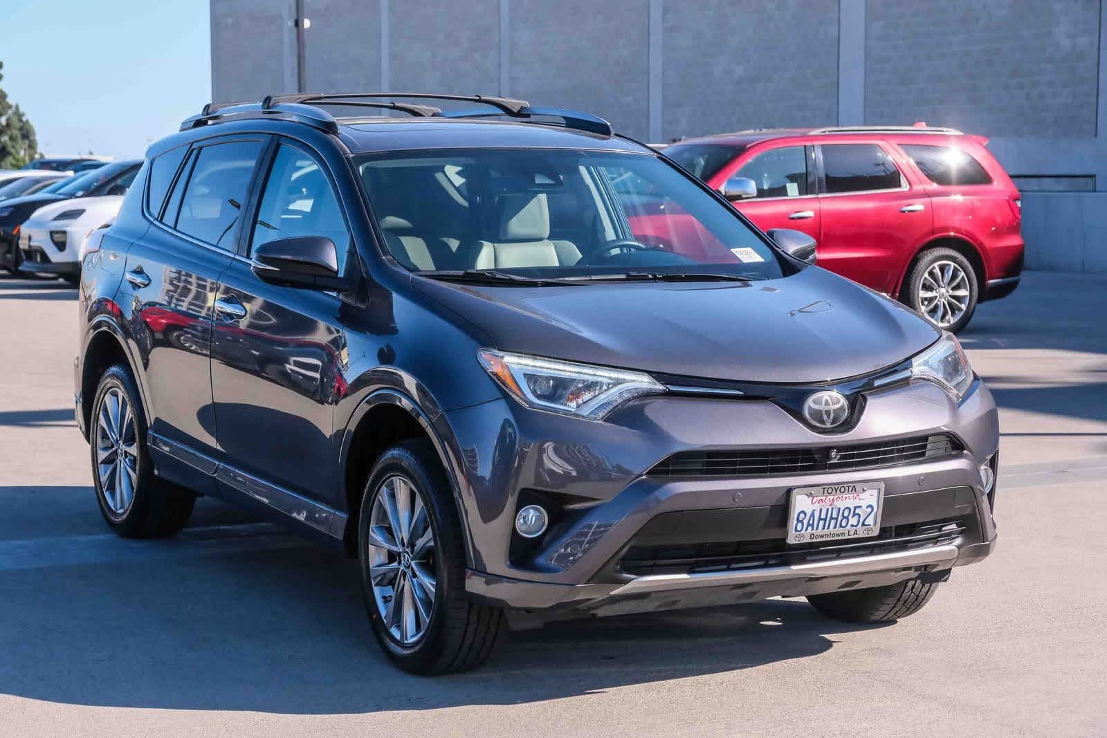 Thumbnail: 2017 Toyota RAV4 - 3