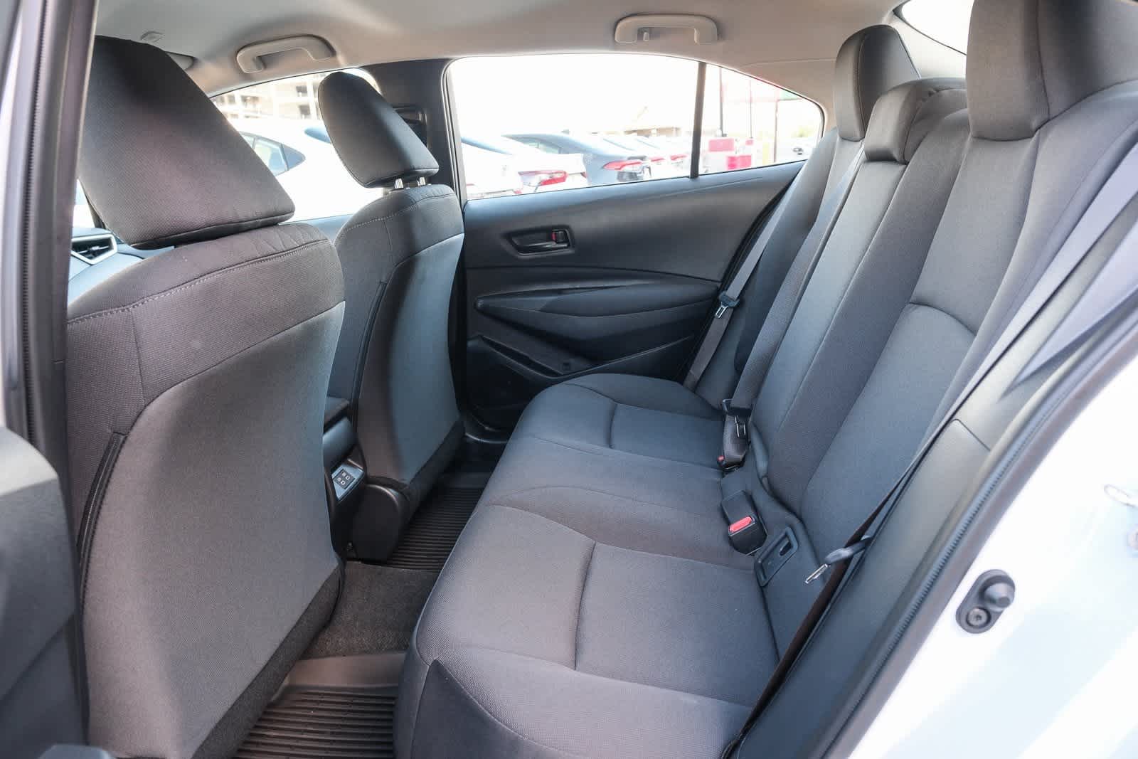 Thumbnail: 2025 Toyota Corolla - 18