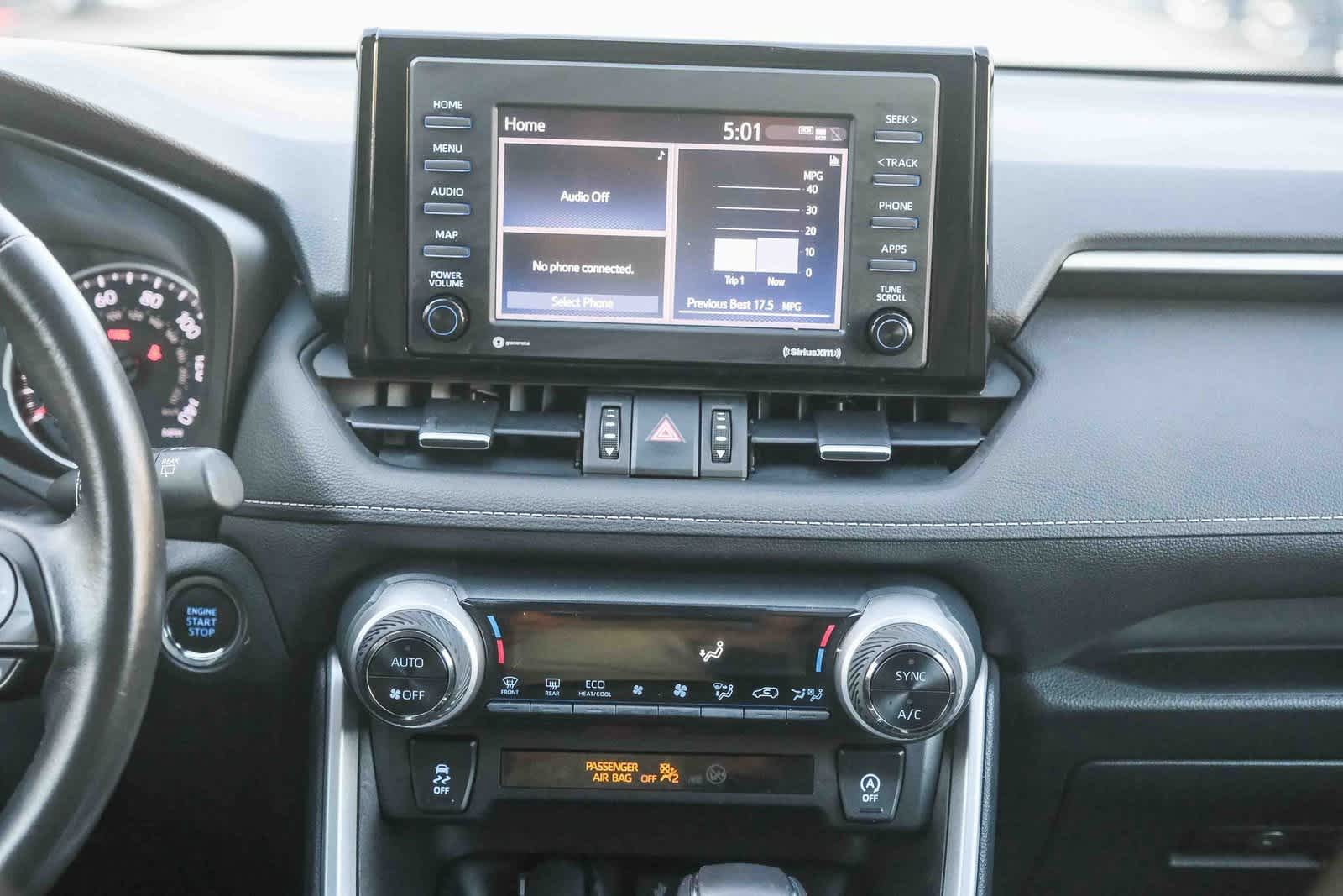 Thumbnail: 2022 Toyota RAV4 - 14