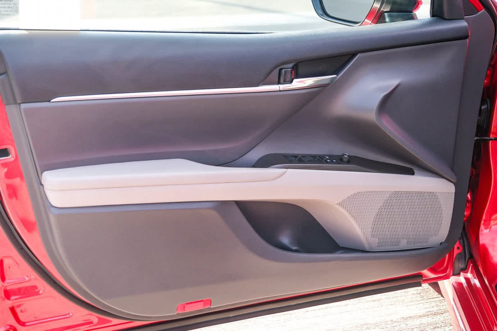 Thumbnail: 2022 Toyota Camry - 22