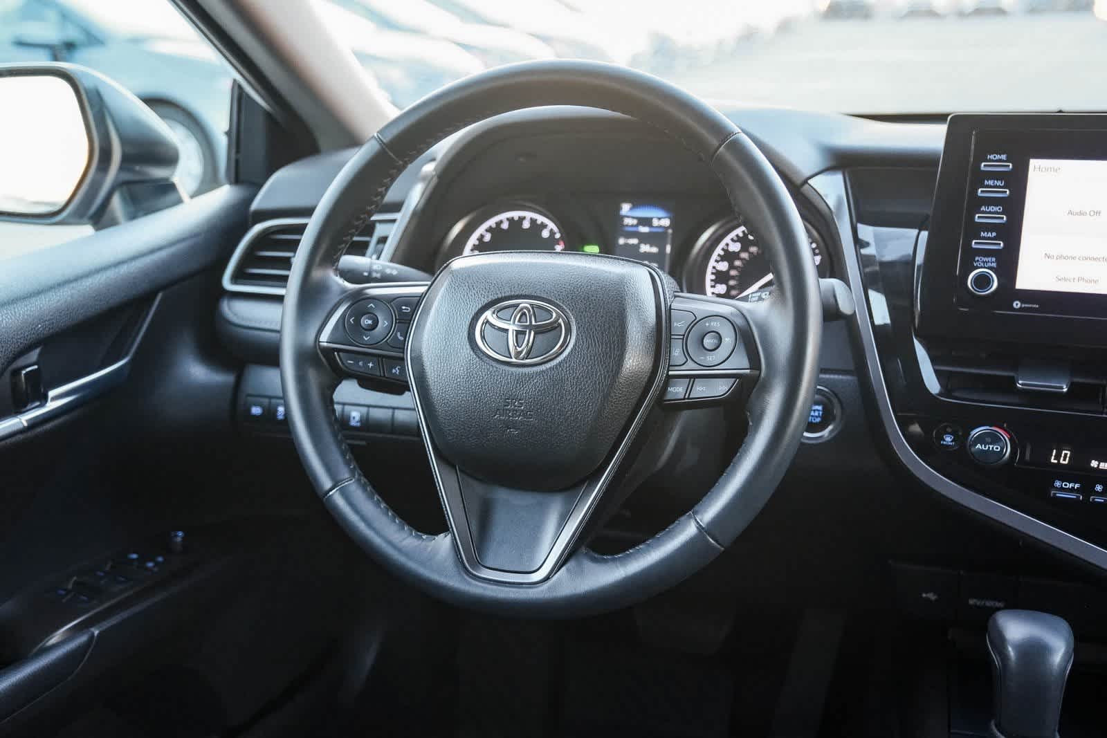 Thumbnail: 2023 Toyota Camry - 17