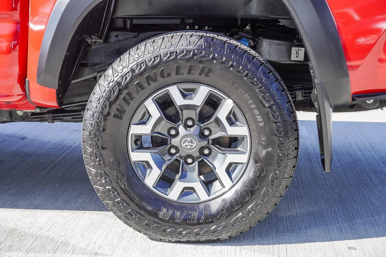2023 Toyota Tacoma TRD Off-Road 9