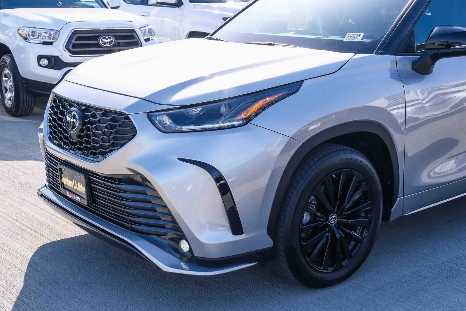 Thumbnail: 2025 Toyota Highlander - 11