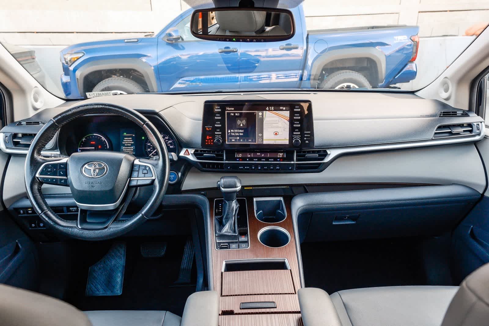 Thumbnail: 2021 Toyota Sienna - 13