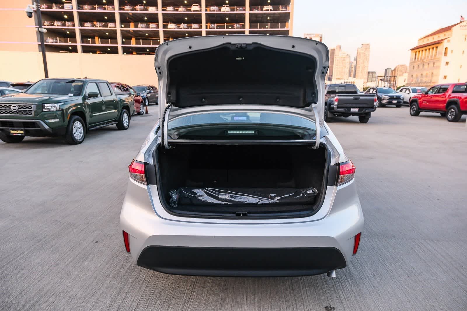 Thumbnail: 2025 Toyota Corolla - 27