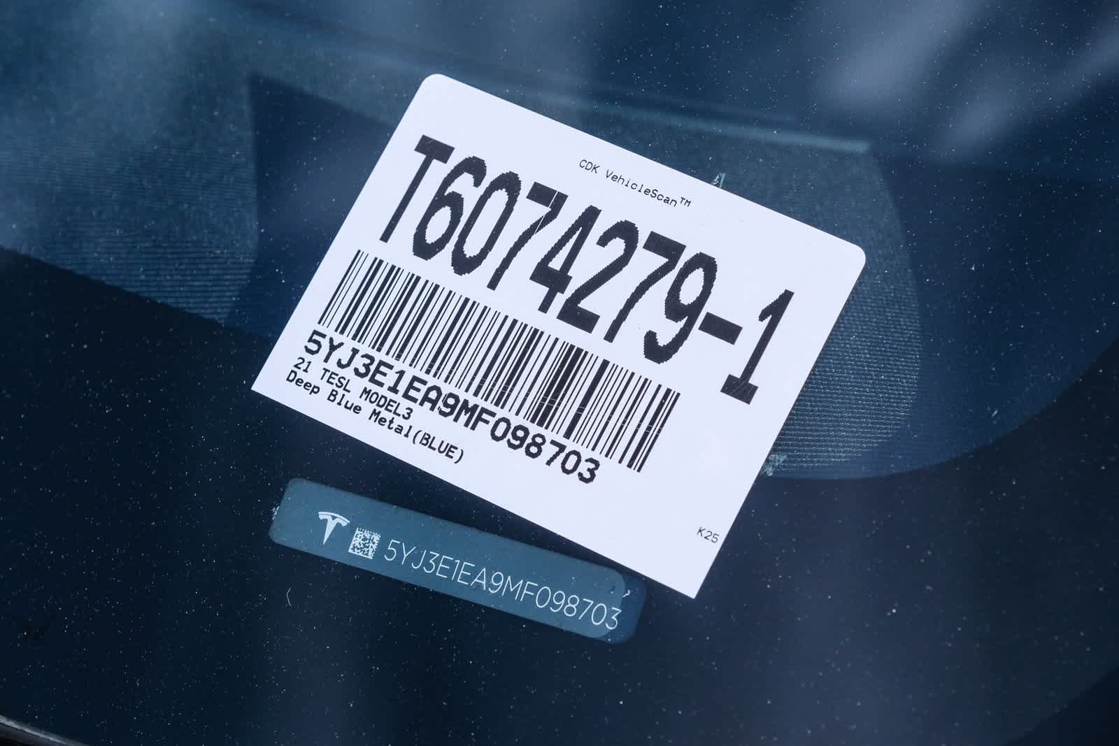 Thumbnail: 2021 Tesla Model 3 - 24