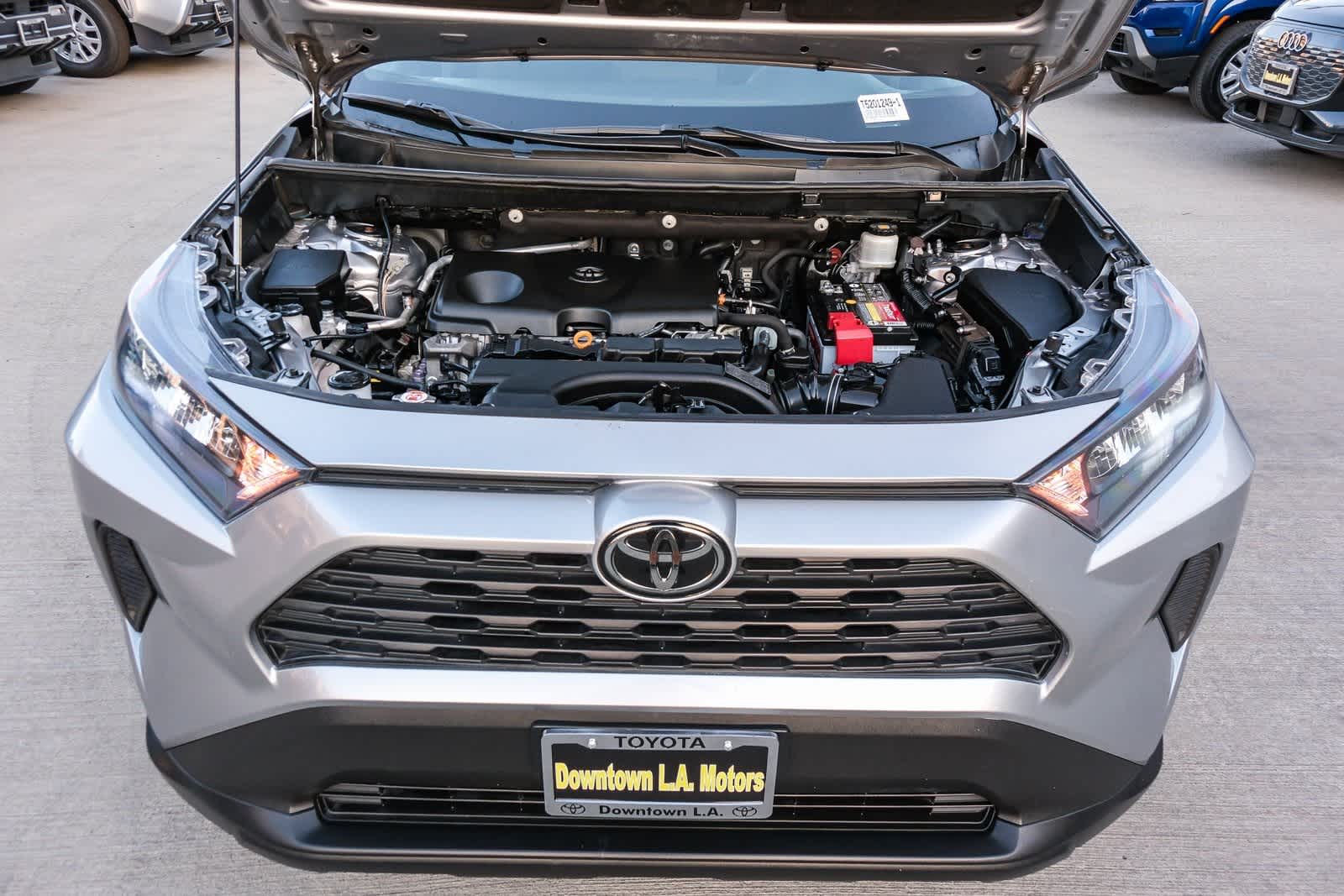 Thumbnail: 2020 Toyota RAV4 - 28