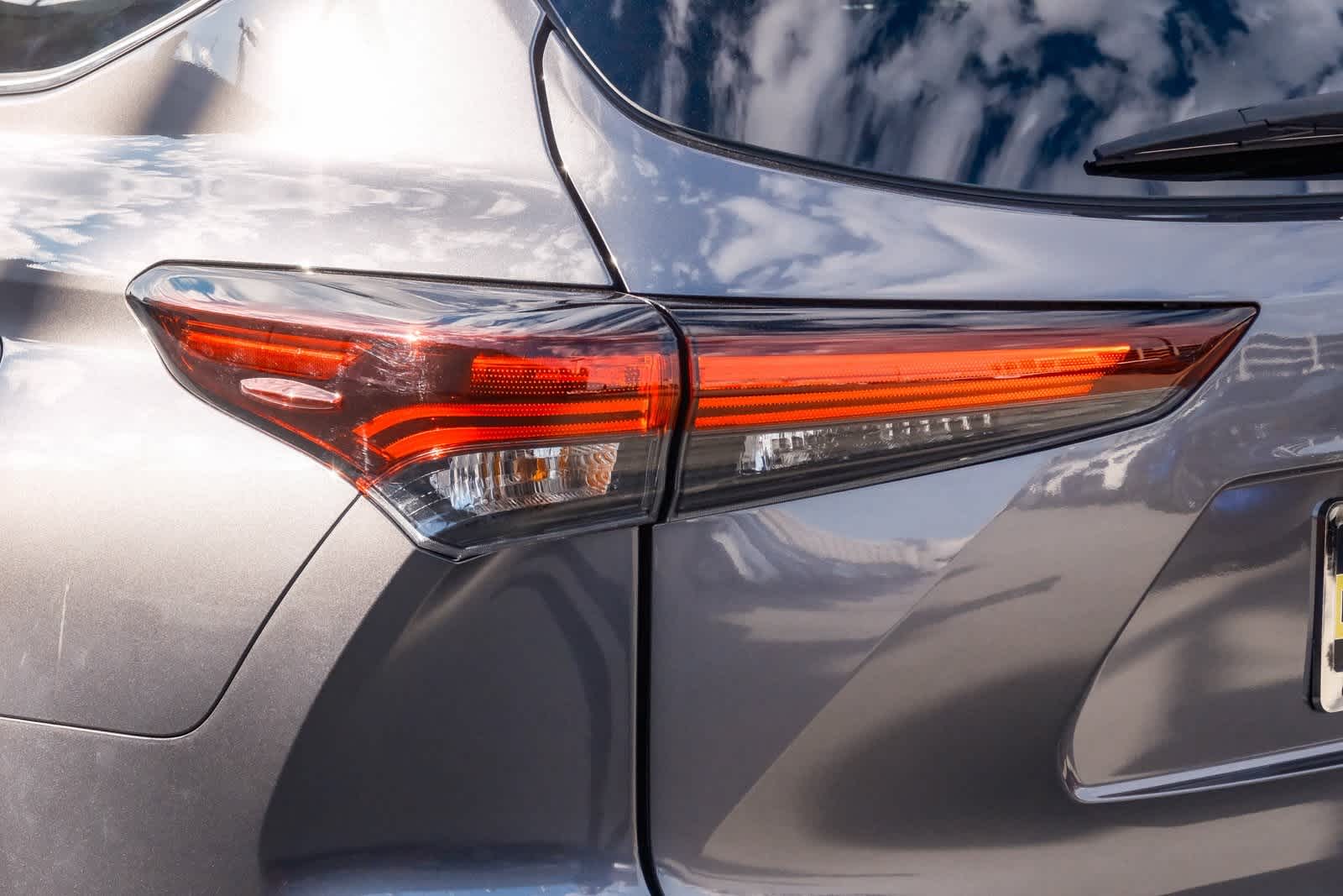 Thumbnail: 2024 Toyota Highlander - 7