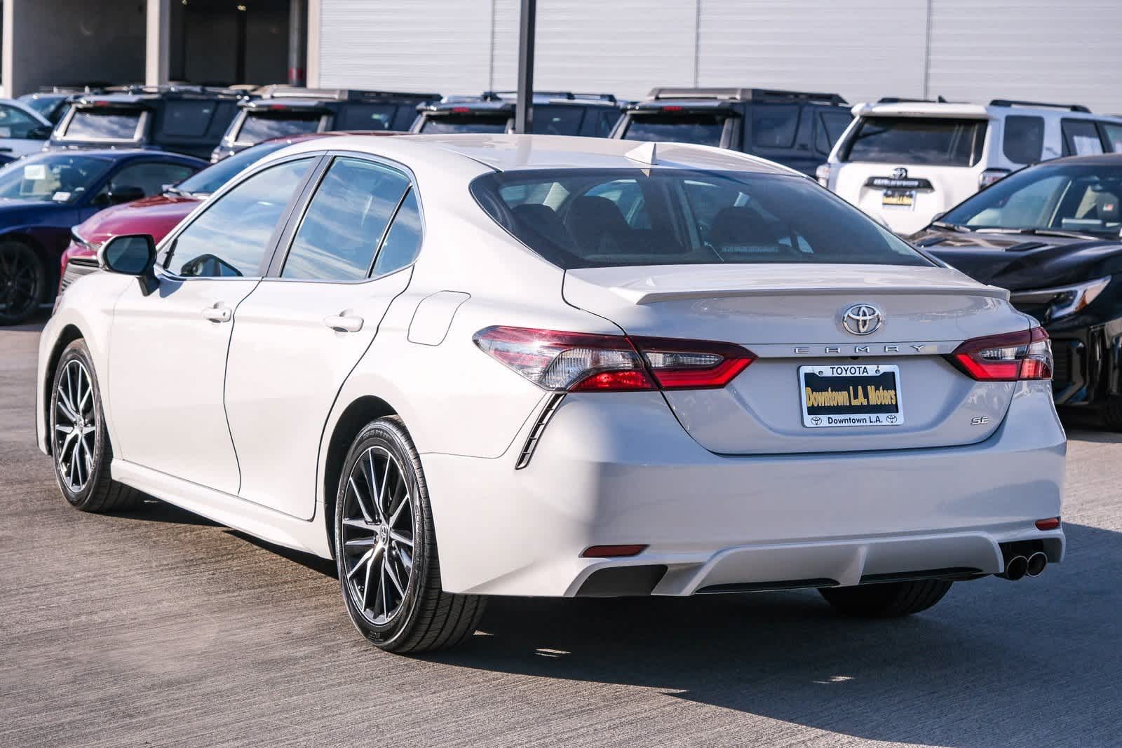 Thumbnail: 2022 Toyota Camry - 6