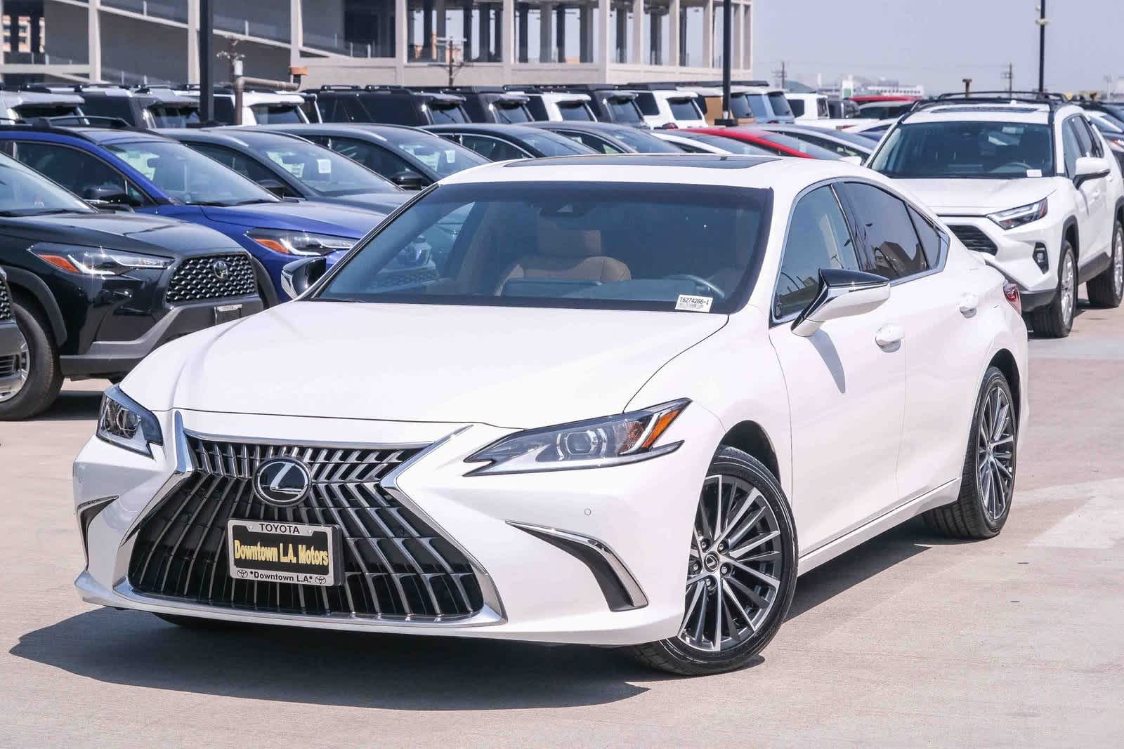 2025 Lexus ES Hybrid 300h -
                  Los Angeles, CA