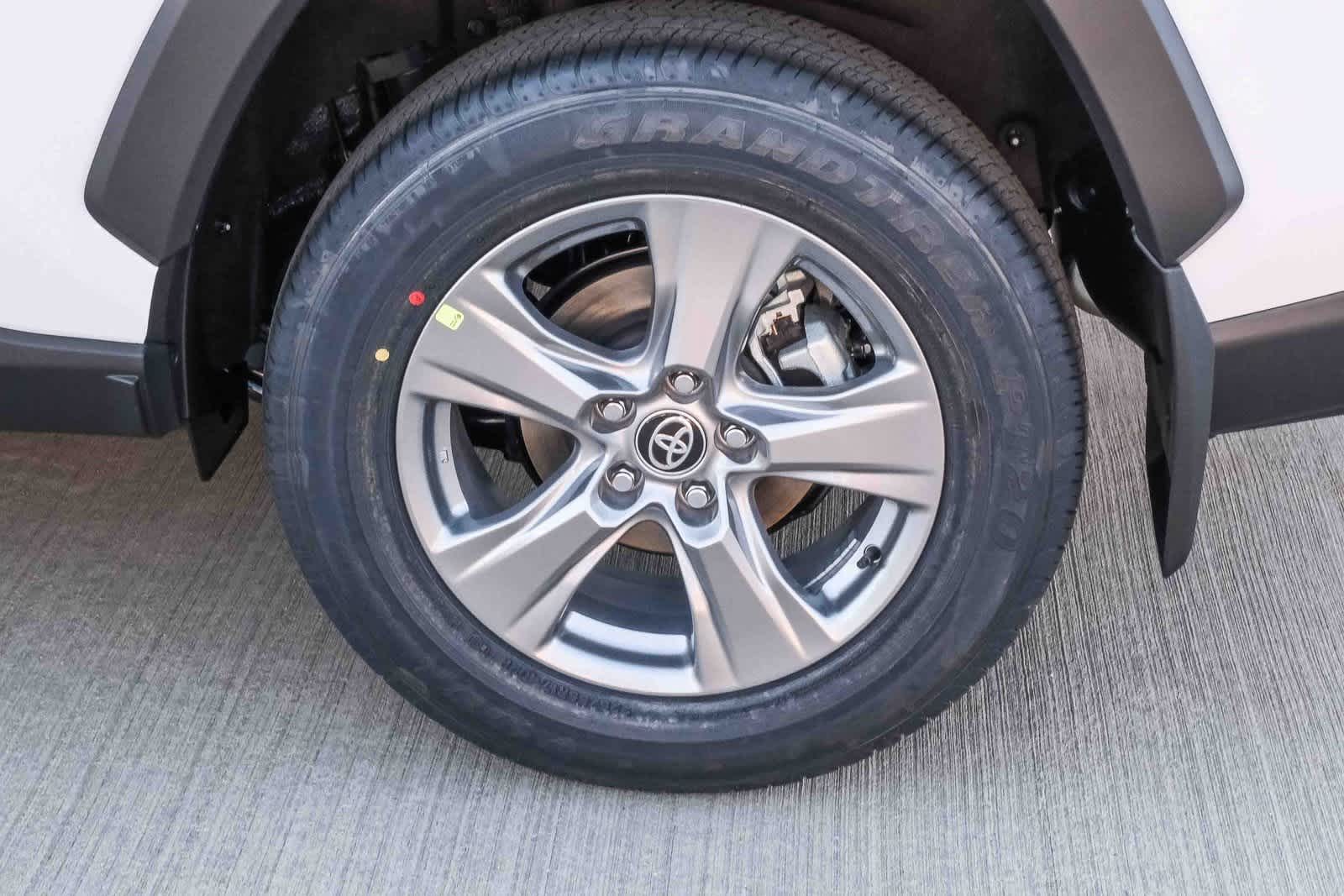 Thumbnail: 2025 Toyota RAV4 - 9