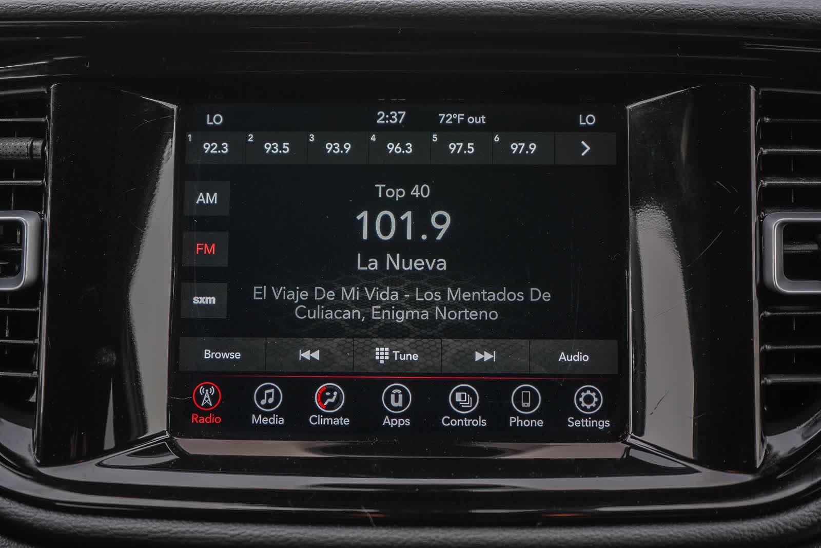 Thumbnail: 2022 Dodge Durango - 14