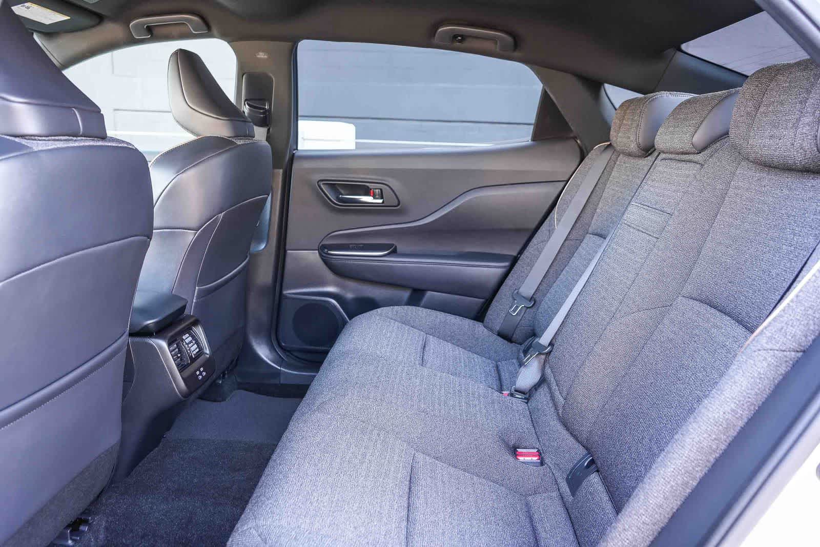 Thumbnail: 2023 Toyota Crown - 18