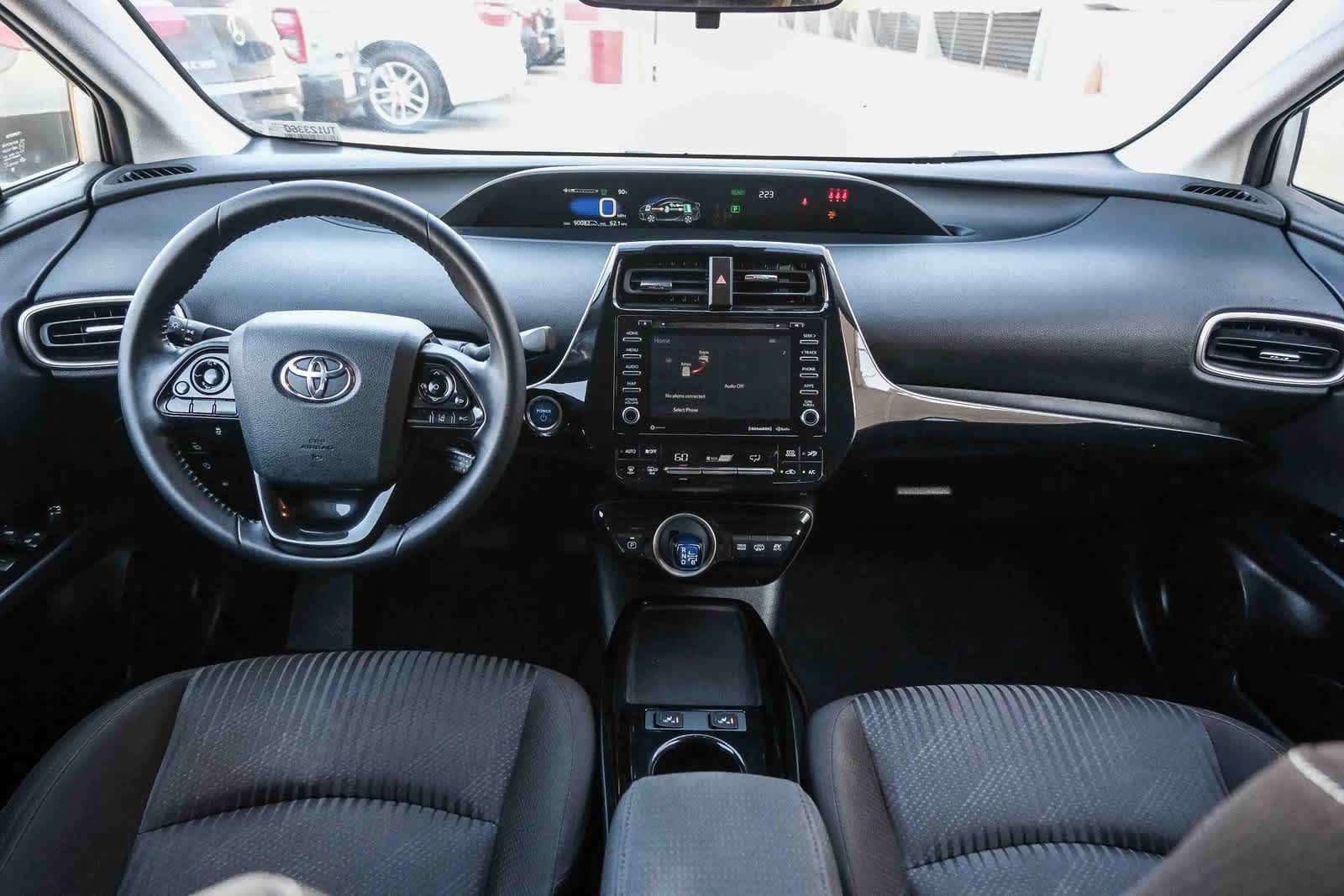 Thumbnail: 2020 Toyota Prius Prime - 13