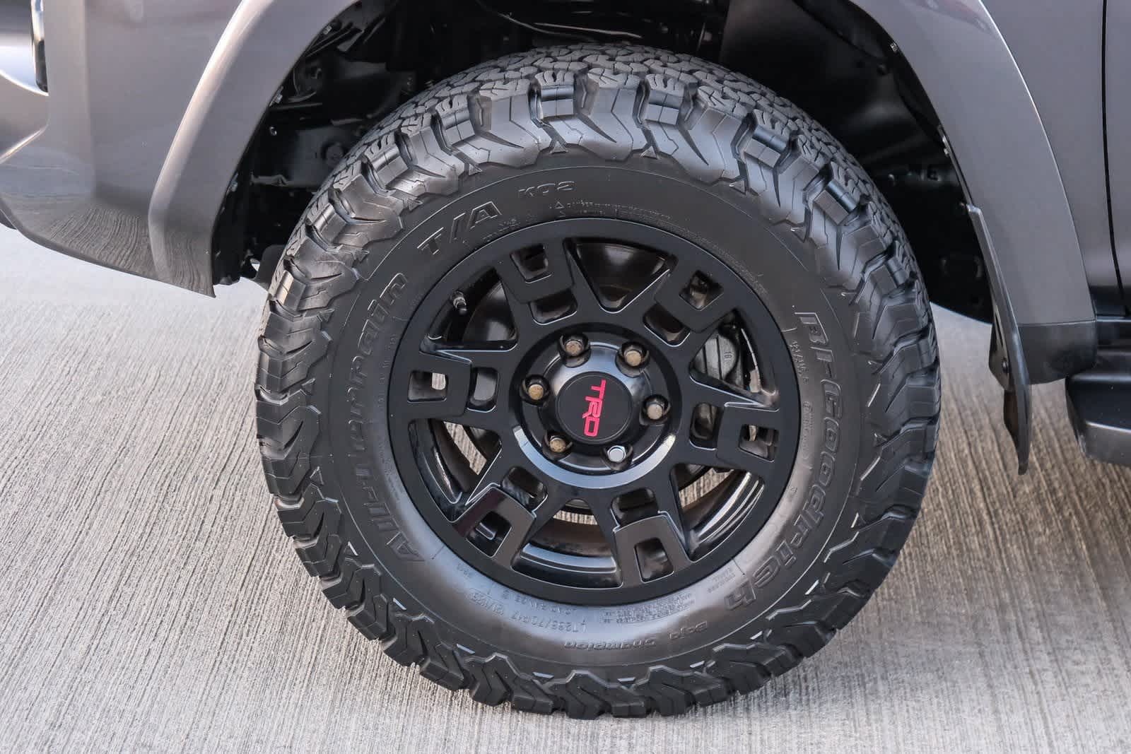 Thumbnail: 2019 Toyota 4Runner - 10