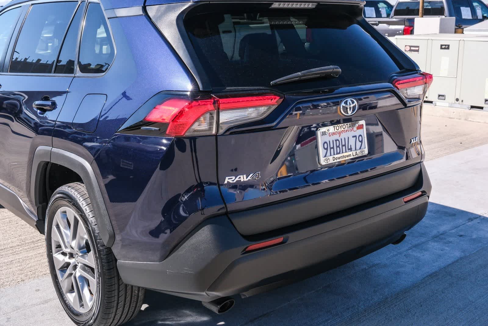 Thumbnail: 2023 Toyota RAV4 - 8